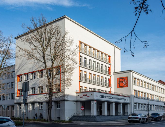 Zespół Szkół Ekonomicznych w Opolu - budynek szkoły
